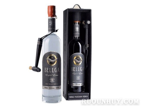 Rượu Vodka Beluga Gold Lin là một trong 10 chai rượu ngoại biếu sếp giúp ghi điểm tuyệt đối